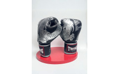 Боксерские перчатки TWINS Special FBGVL3-49 black silver 14 oz Боксерские перчатки TWINS Special FBGVL3-49 black silver 14 oz
