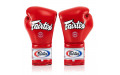 Перчатки боксерские на шнурке Fairtex BGL7 red 18 oz Перчатки боксерские на шнурке Fairtex BGL7 red 18 oz