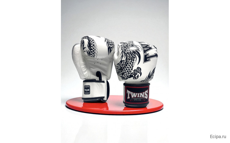 Боксерские перчатки TWINS FBGVL3-49 white black 10 oz