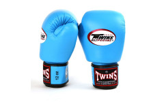 Боксерские перчатки Twins Special BGVL3 light blue 10 oz