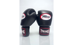 Боксерские перчатки Twins Special BGVL3 black 20 oz